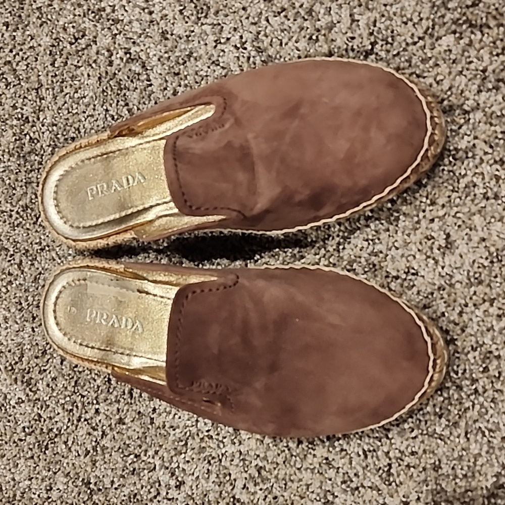 Shoe